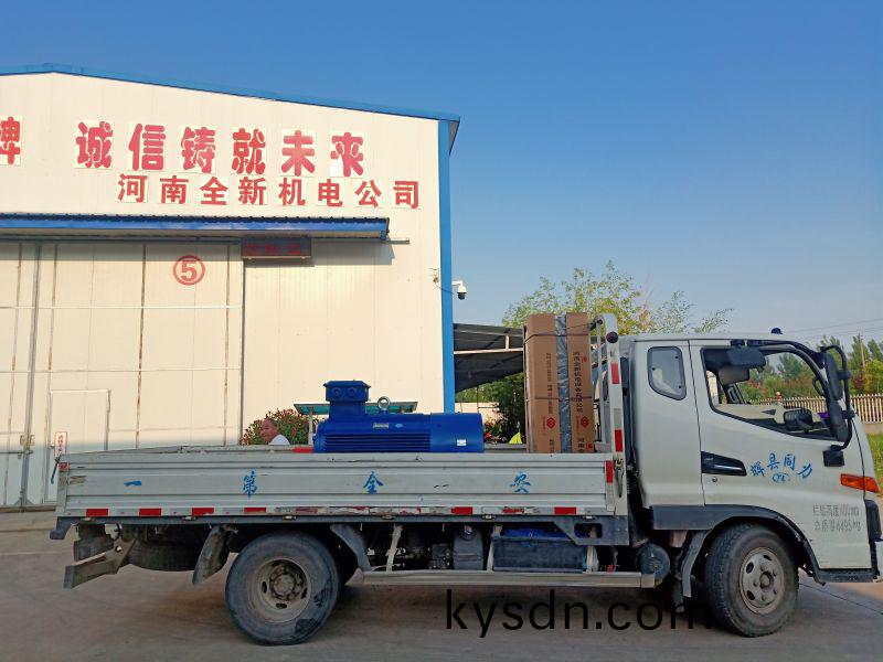 變頻電(dian)機配變頻(pin)櫃髮貨  