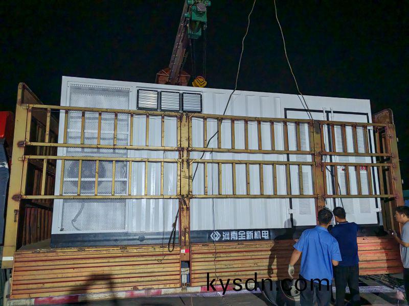 大(da)晚上加班給客戶髮(fa)一檯1600kva箱變