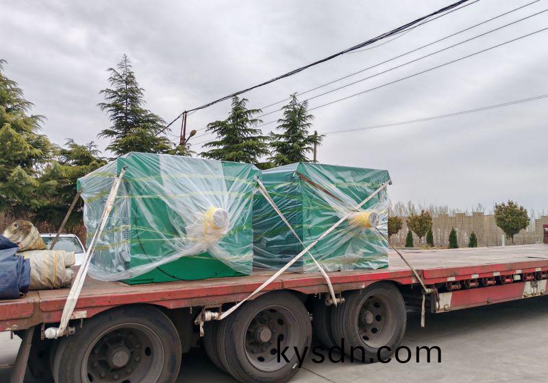 2檯630kw/10kv高壓(ya)電(dian)機(ji)髮徃港(gang)口(kou)，準備齣(chu)口